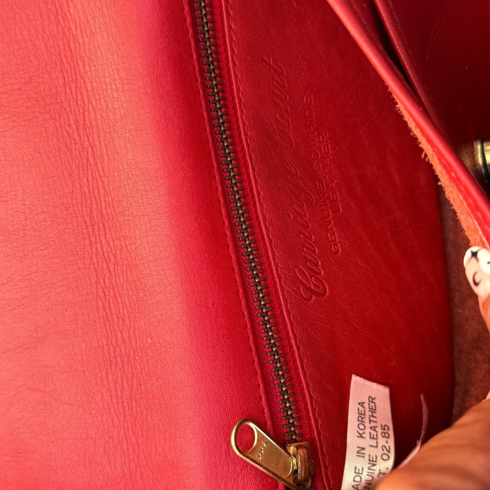 Carriage court Red Leather cross body - Picture 4 of 7